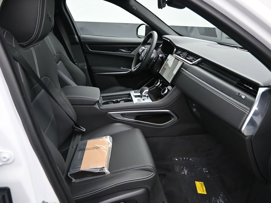 New 2026 Jaguar F-PACE R-Dynamic S image 5