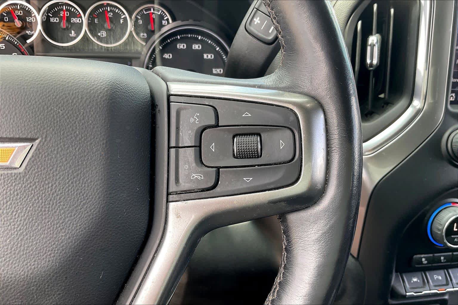 Used 2022 Chevrolet Silverado 1500 LTZ w/ LTZ Premium Texas Edition AWD/4WD image 23