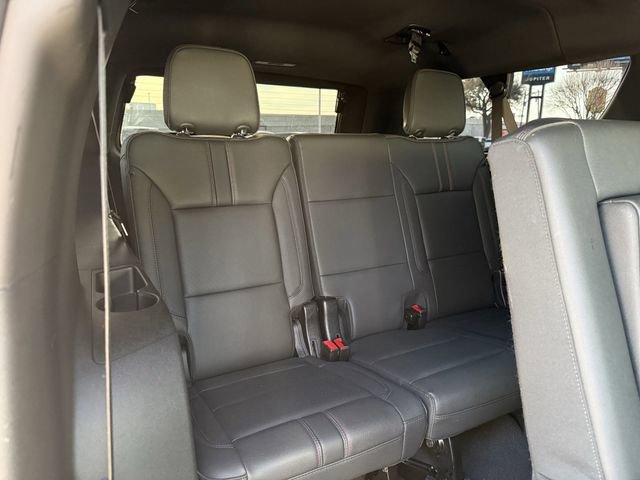 Certified 2025 Chevrolet Suburban RST image 32