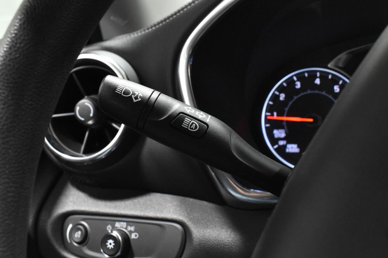 Used 2023 Chevrolet Blazer LT w/ Convenience Package image 15