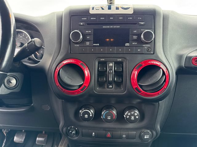Used 2017 Jeep Wrangler Unlimited Rubicon AWD/4WD image 22