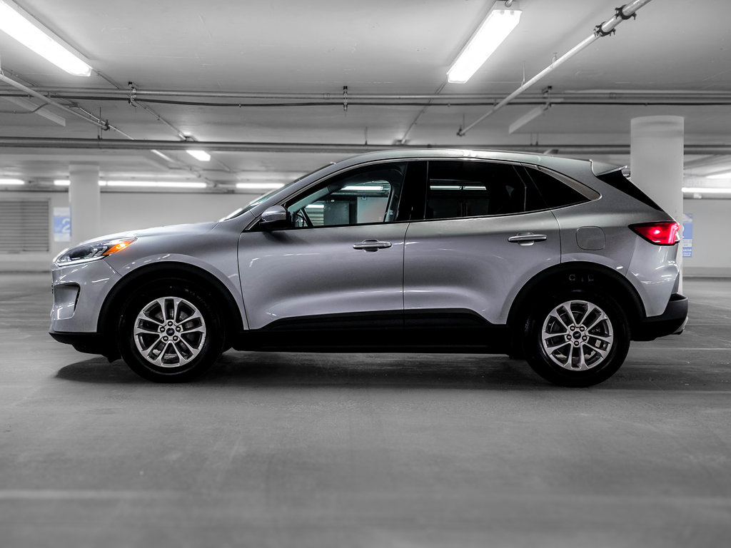 Used 2021 Ford Escape SE w/ Convenience Package FWD image 14