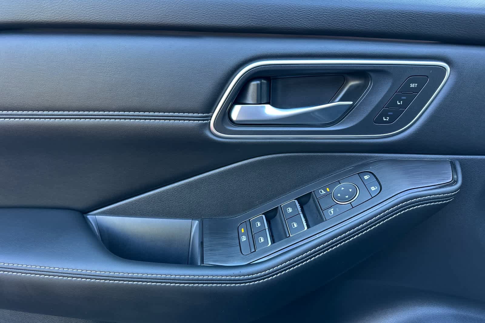 New 2026 Nissan Rogue Platinum w/ Platinum Premium Package image 12