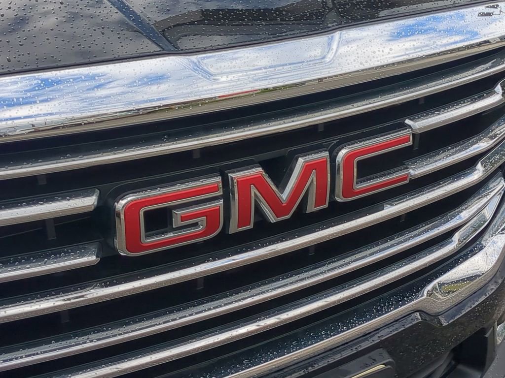 Used 2022 GMC Terrain SLT FWD image 32