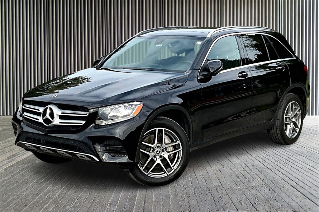 Used 2019 Mercedes-Benz GLC 300 4MATIC image 11