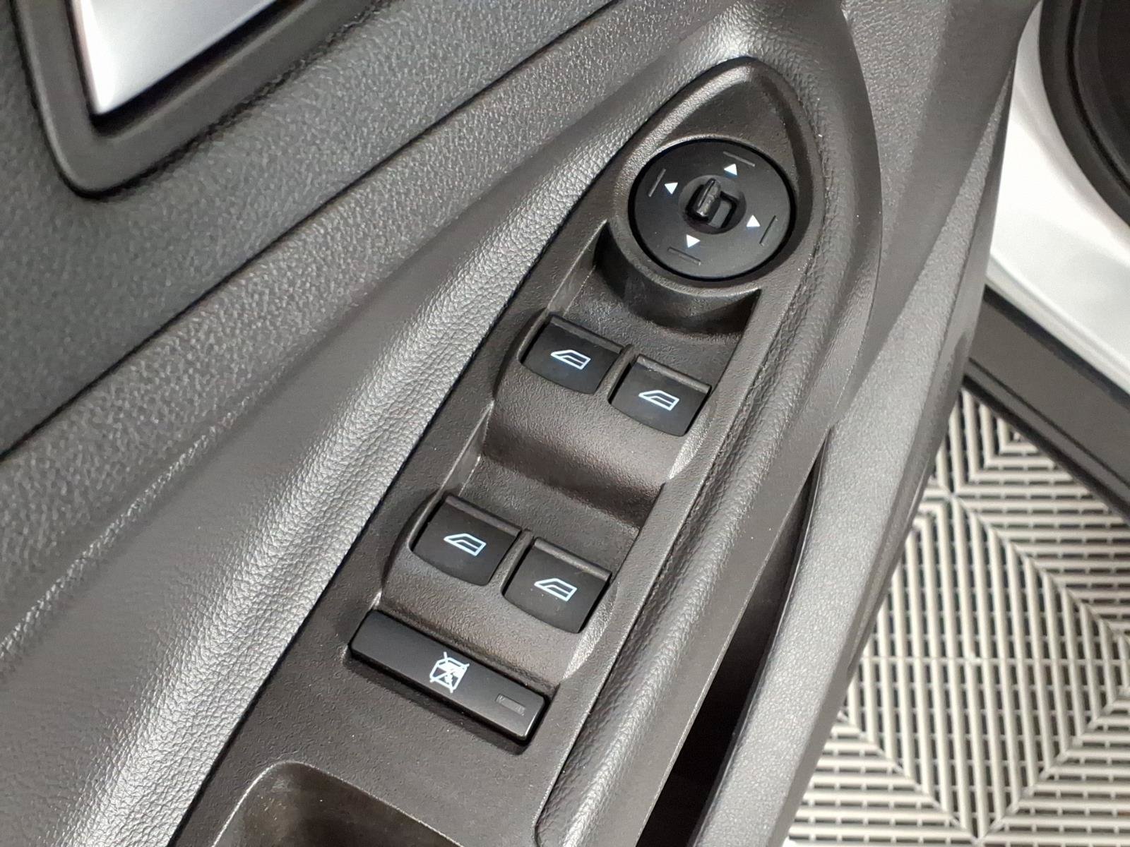 Used 2017 Ford Escape SE FWD image 19