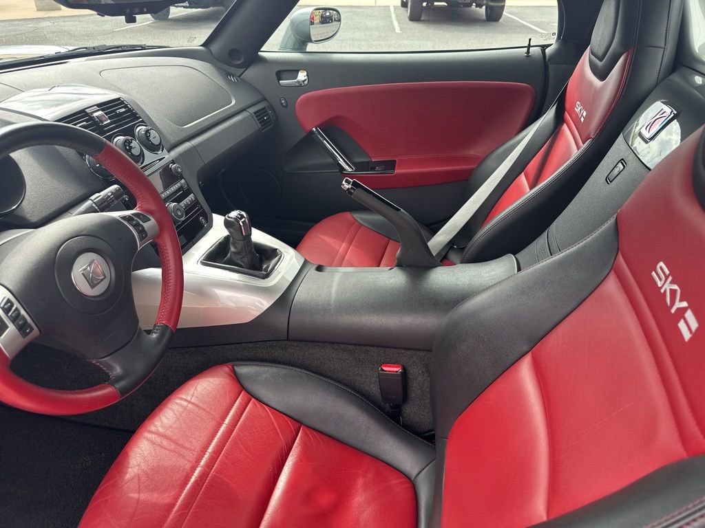 Used 2007 Saturn Sky Red Line RWD image 14