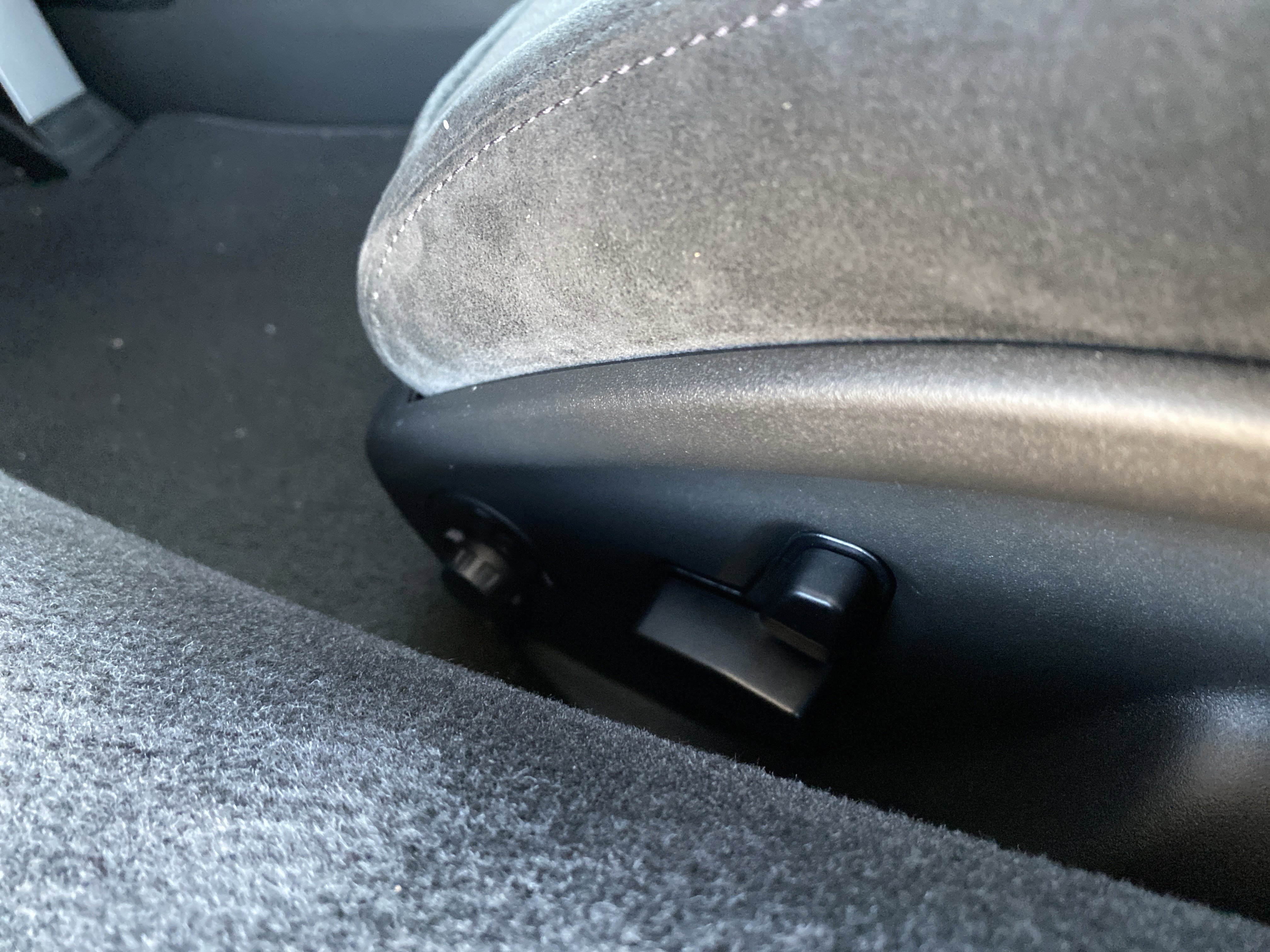 Used 2025 McLaren Artura Spider image 20