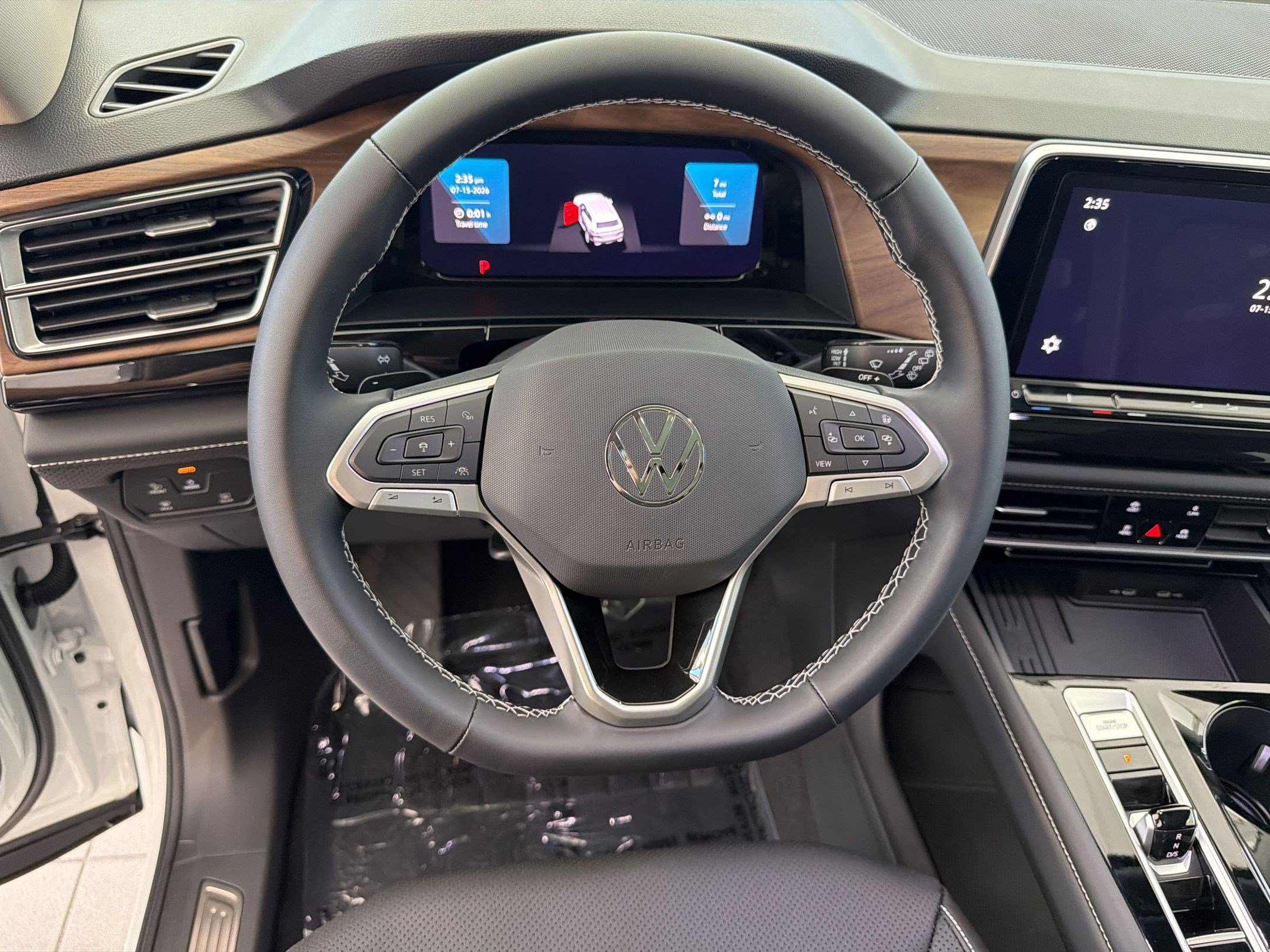 New 2026 Volkswagen Atlas SE FWD image 11
