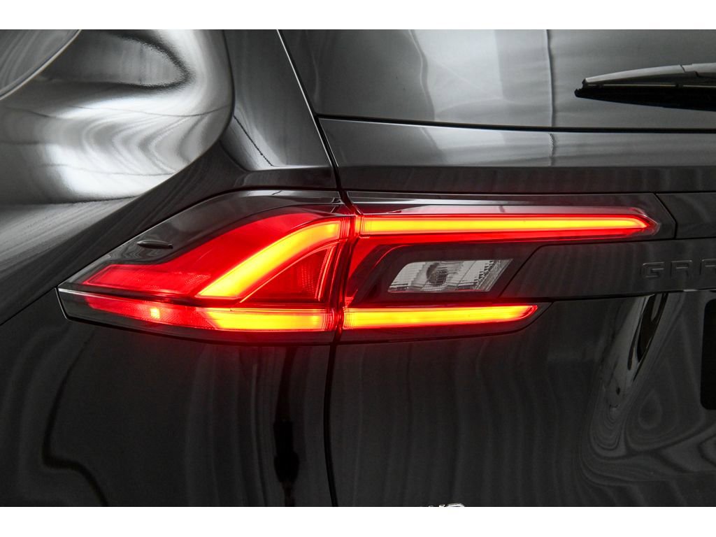 Used 2024 Toyota Grand Highlander XLE image 25