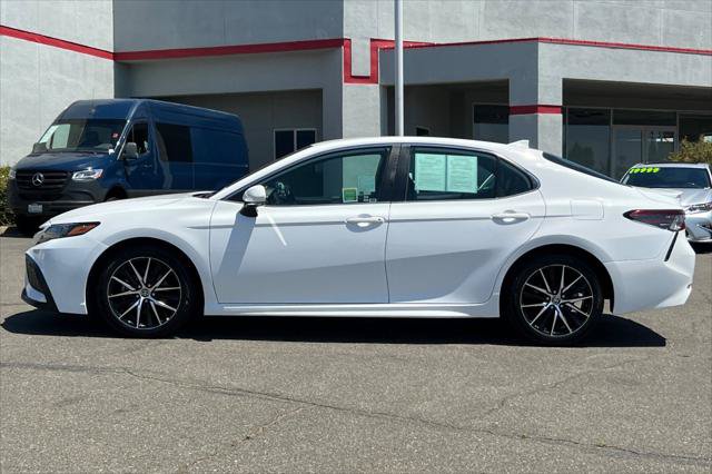 Certified 2022 Toyota Camry SE FWD image 9