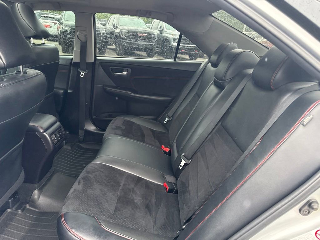 Used 2016 Toyota Camry XSE FWD image 13