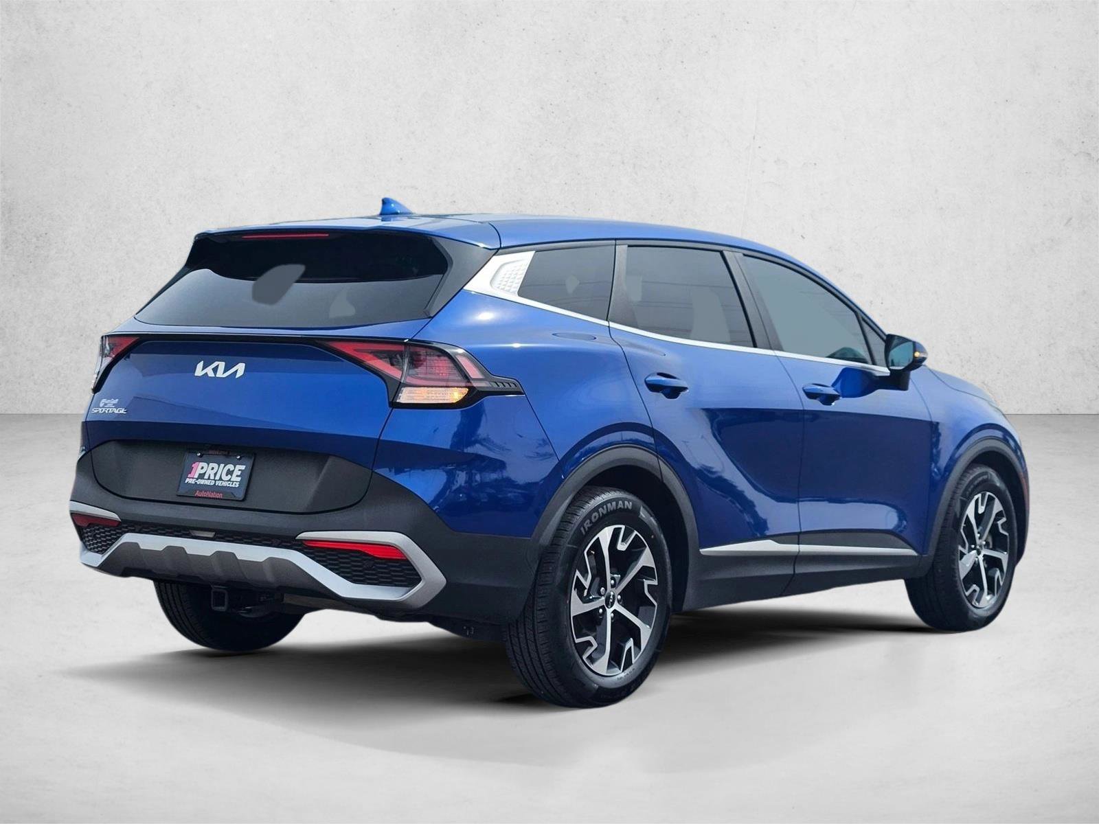Used 2023 Kia Sportage EX FWD image 5