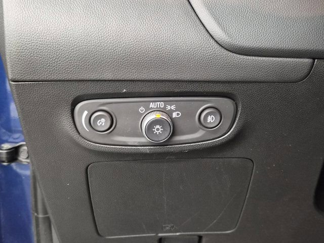 Used 2023 Buick Encore GX Essence w/ Experience Buick Package image 29