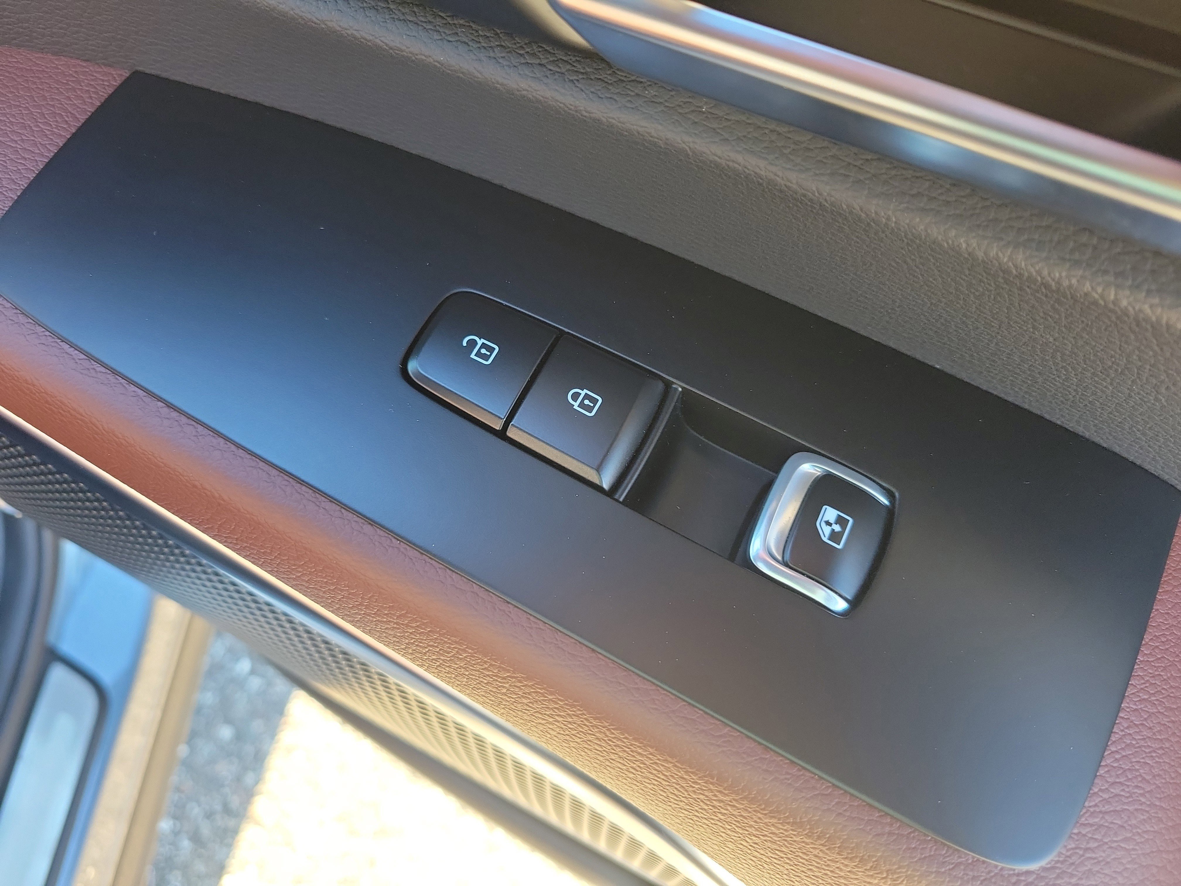 Used 2023 Kia Telluride SX image 10