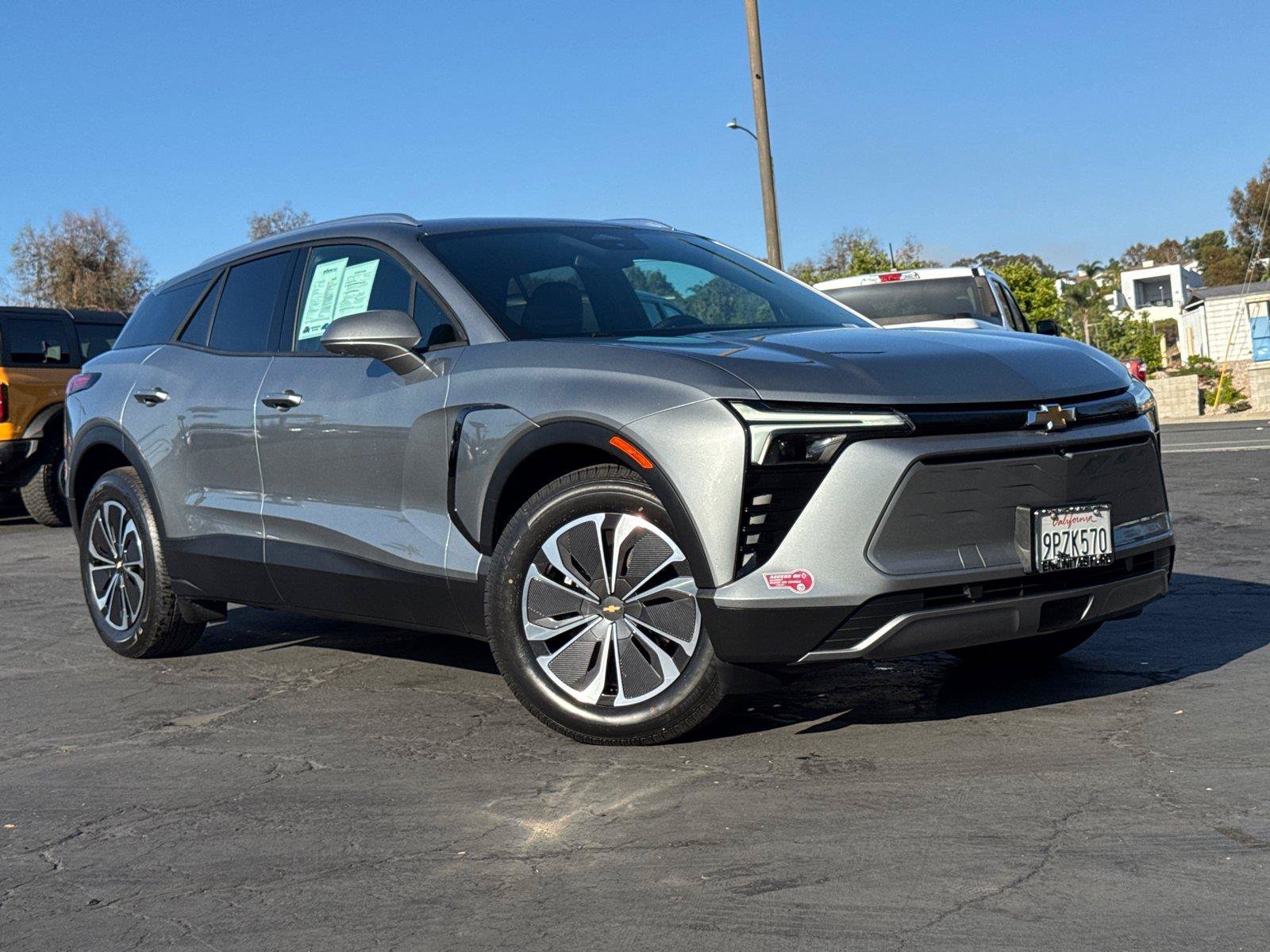 Used 2024 Chevrolet Blazer EV LT AWD/4WD image 2