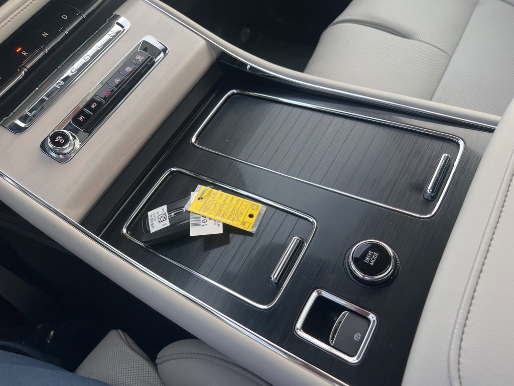 New 2025 Lincoln Aviator Reserve w/ Equipment Group 201A image 37