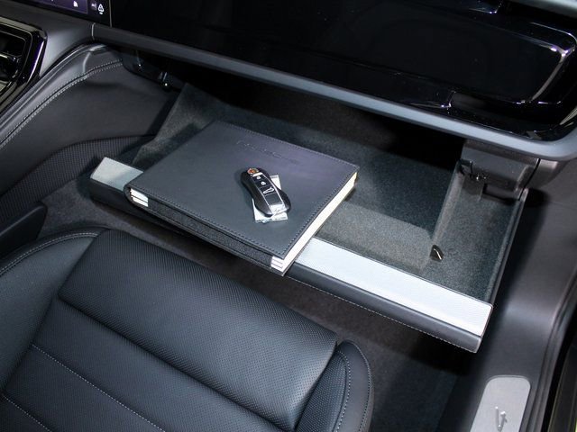 New 2026 Porsche Panamera 4 image 28