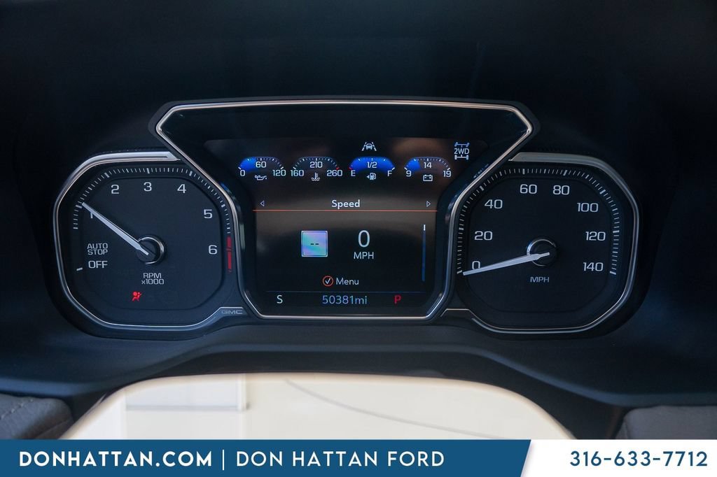 Used 2021 GMC Yukon Denali w/ Denali Premium Package AWD/4WD image 6