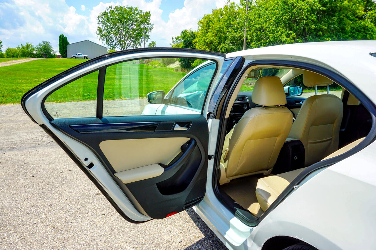 Used 2016 Volkswagen Jetta SEL w/ Lighting Package image 26