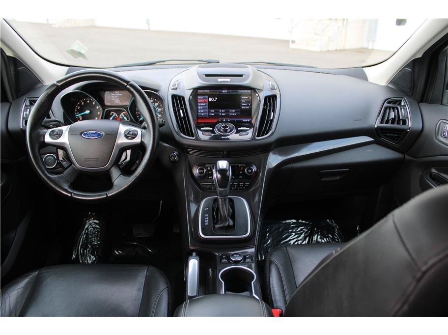 Used 2014 Ford Escape Titanium w/ Equipment Group 401A AWD/4WD image 10