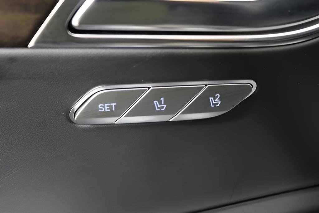 Used 2023 Genesis GV80 2.5T w/ Prestige Package image 24