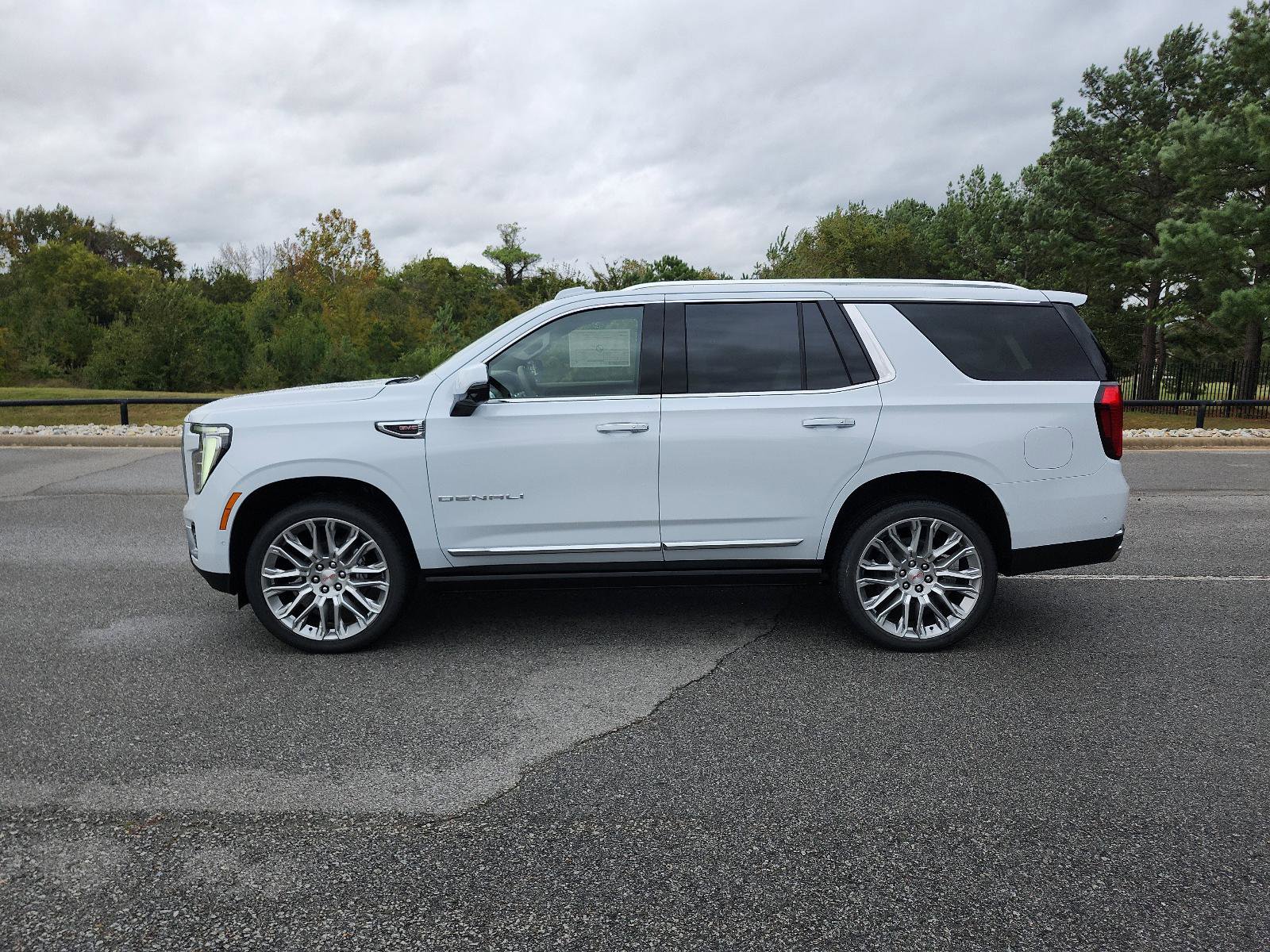 New 2026 GMC Yukon Denali image 2