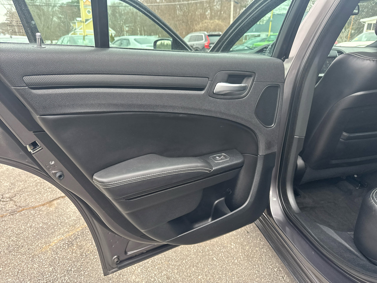 Used 2016 Chrysler 300 S w/ 300S Premium Group image 40