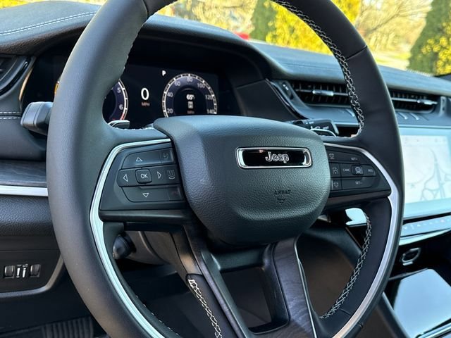 New 2026 Jeep Grand Cherokee Limited AWD/4WD image 17