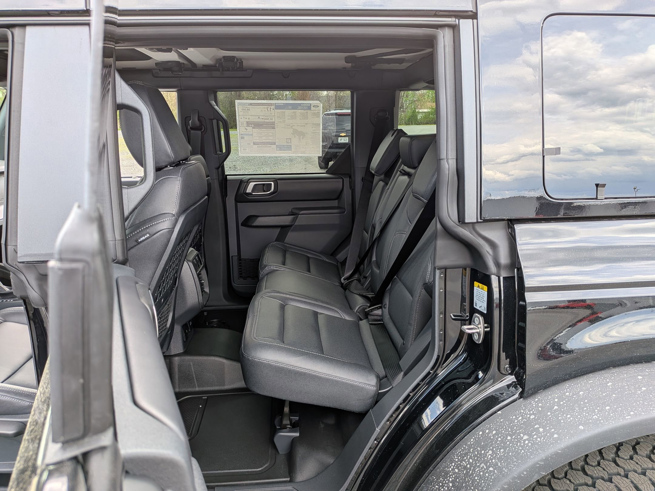 New 2026 Ford Bronco Badlands AWD/4WD image 14