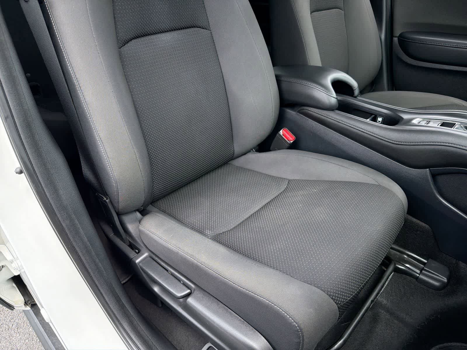 Used 2021 Honda HR-V EX image 23