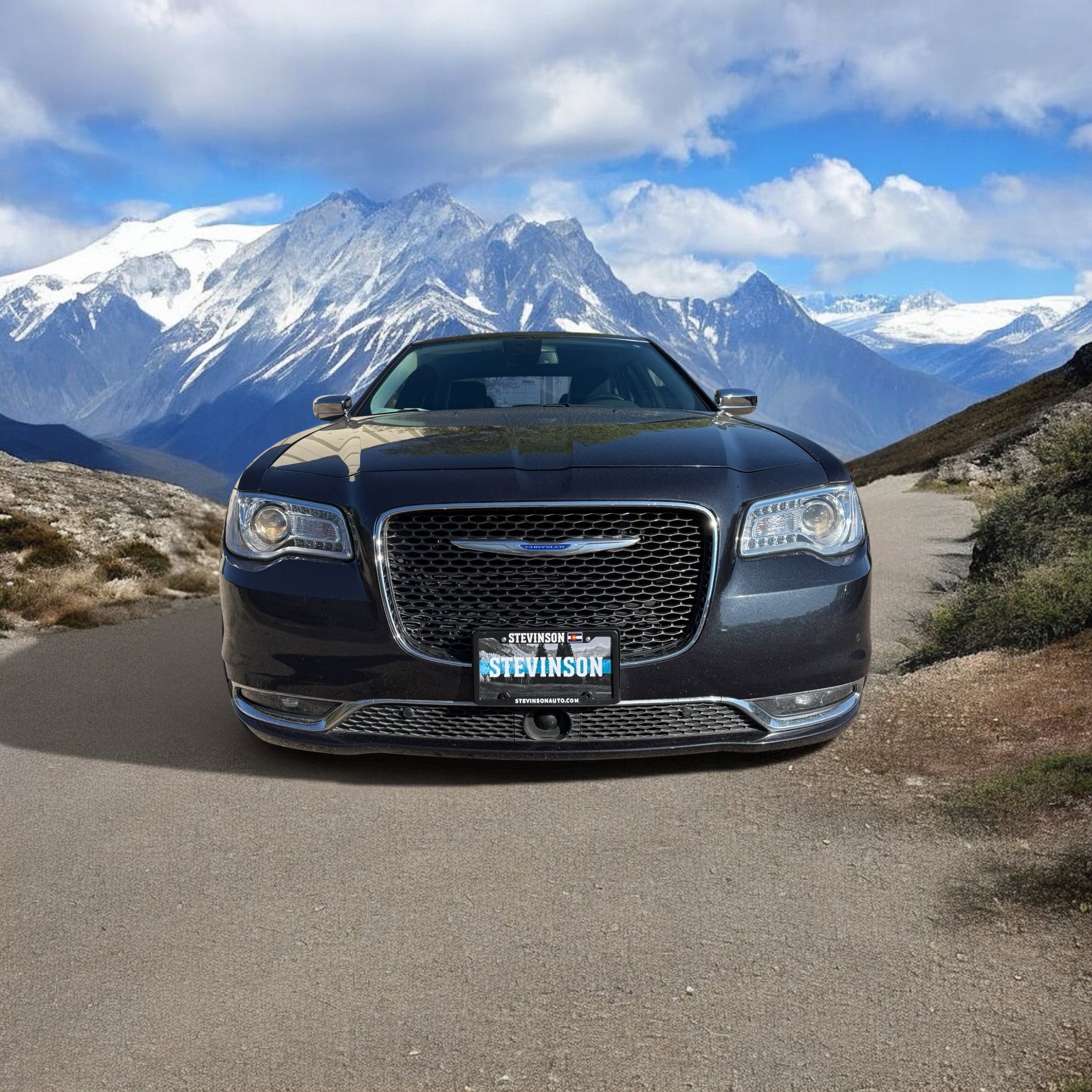 Used 2018 Chrysler 300 Limited w/ Safetytec Plus Group RWD image 8