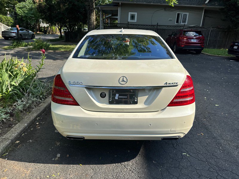 Used 2013 Mercedes-Benz S 550 4MATIC image 9