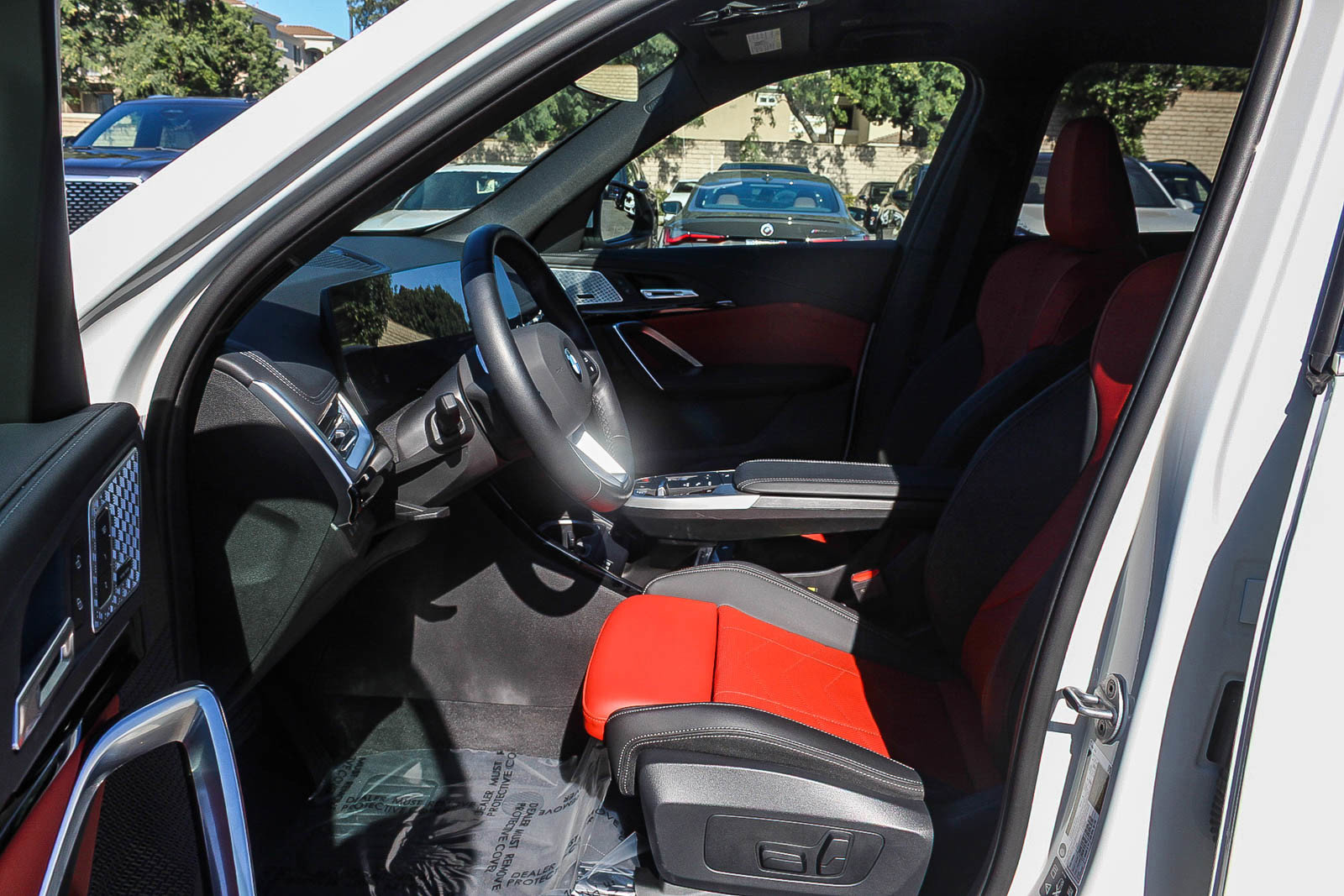 Certified 2025 BMW X1 xDrive28i w/ Convenience Package image 17