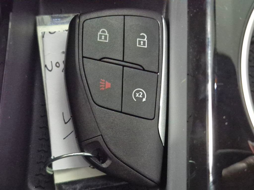 New 2026 Chevrolet Equinox LT w/ Safety and Technology Package FWD image 28