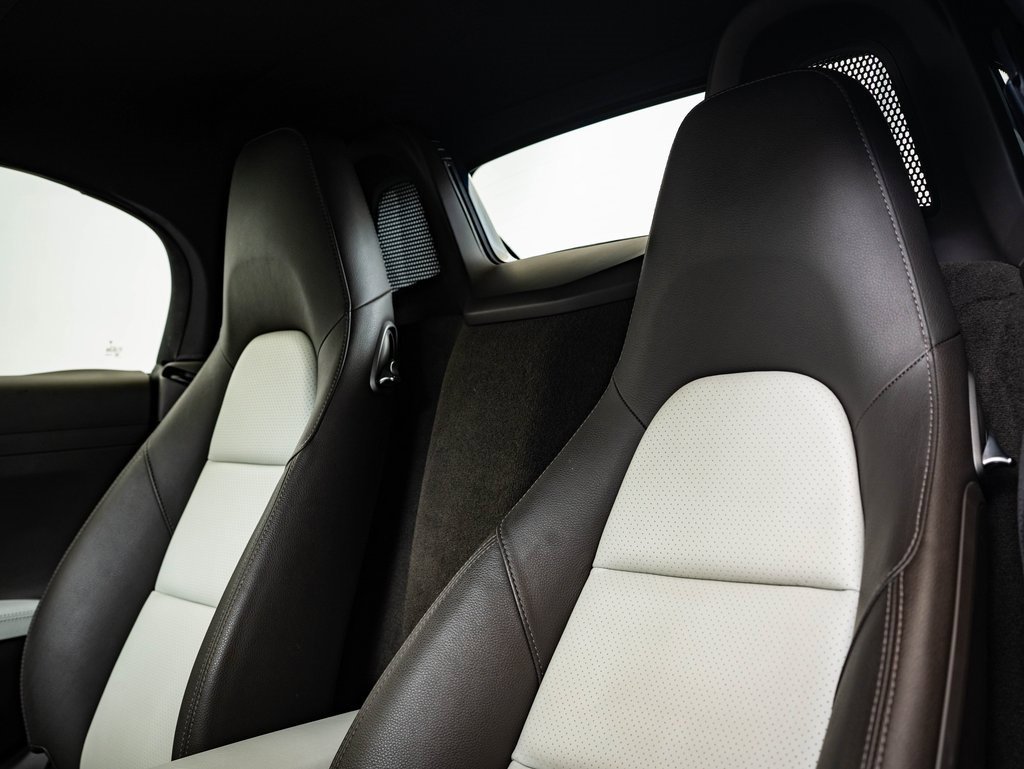 Used 2013 Porsche Boxster S image 23