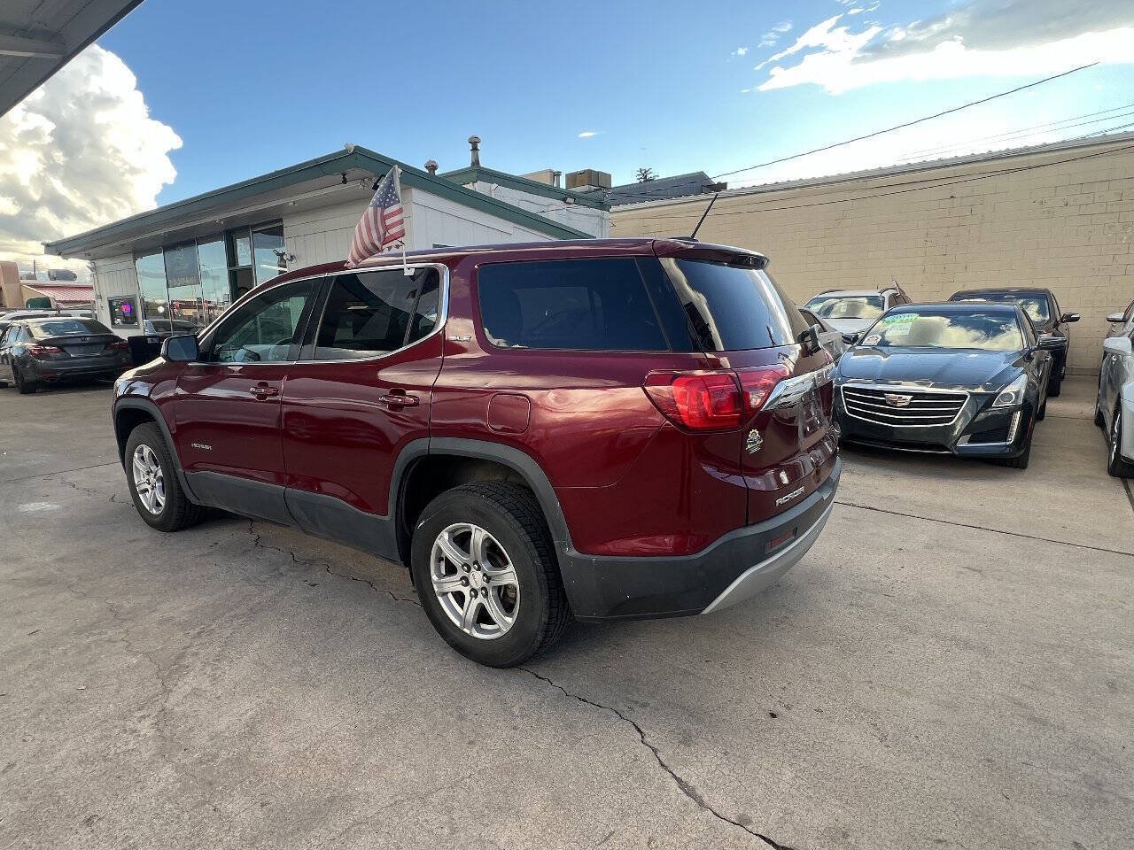 Used 2017 GMC Acadia SLE w/ LPO, Floor Liner Package AWD/4WD image 6