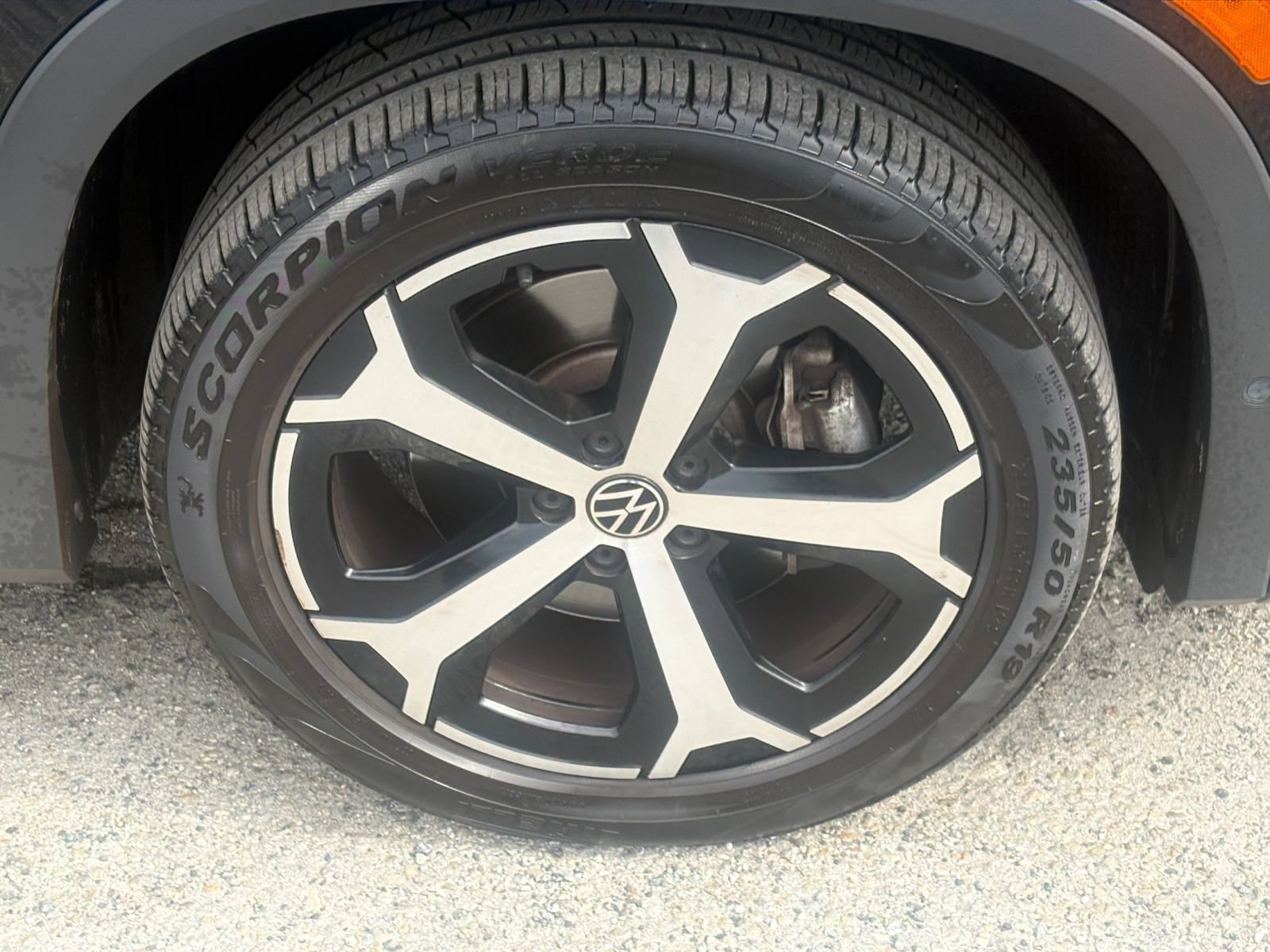 Used 2026 Volkswagen Tiguan SE AWD/4WD image 21