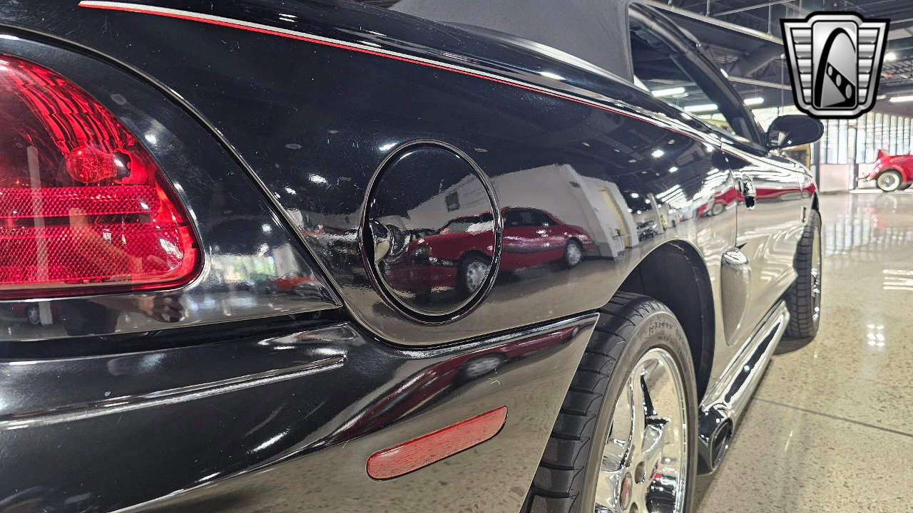 Used 1996 Ford Mustang Cobra image 15