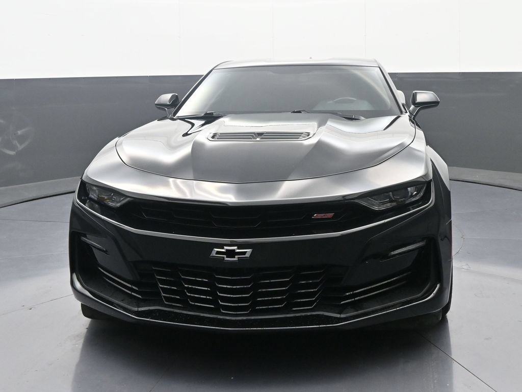 Used 2019 Chevrolet Camaro SS RWD image 2