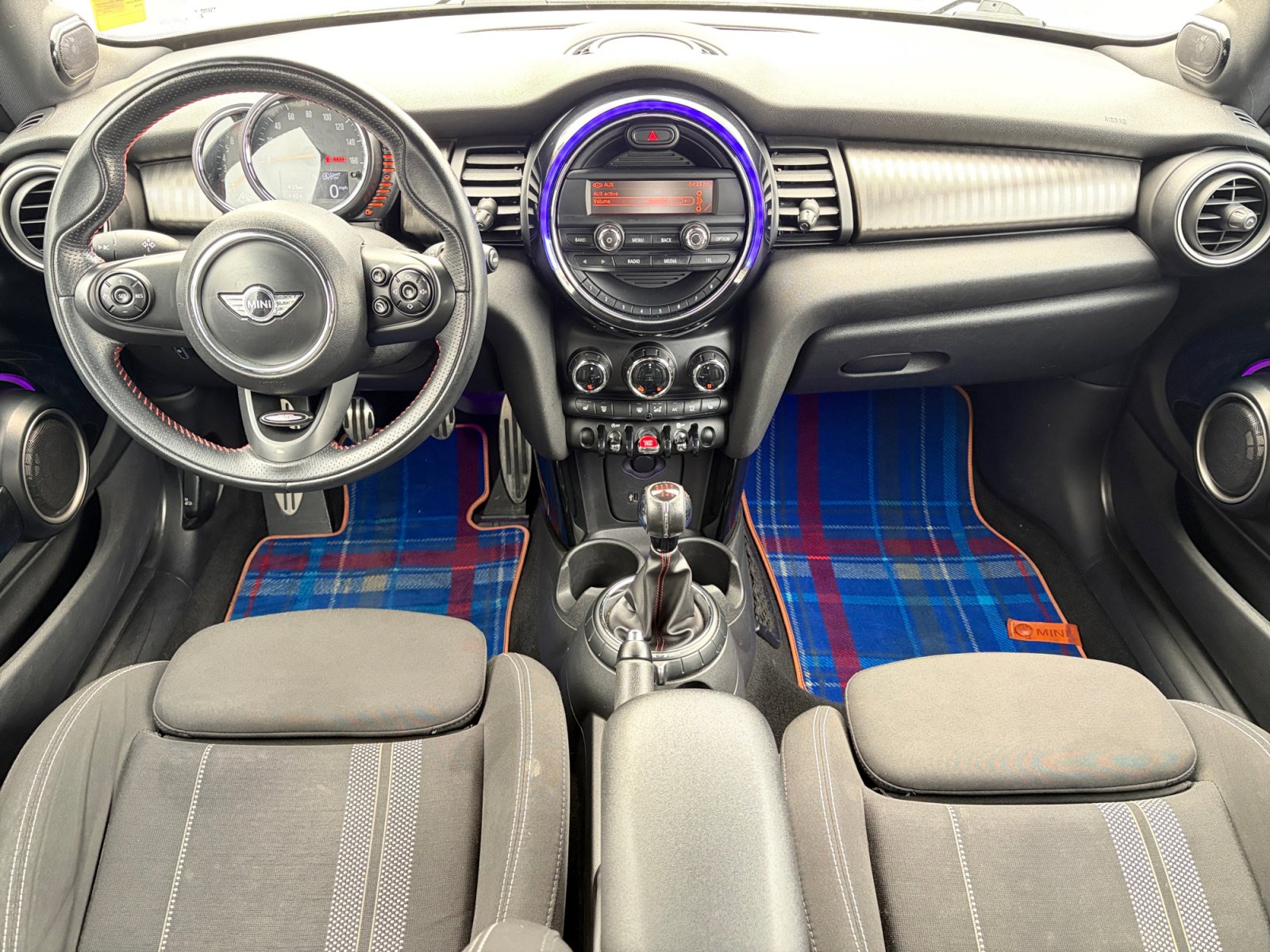 Used 2015 MINI Cooper 2-Door Hardtop image 16