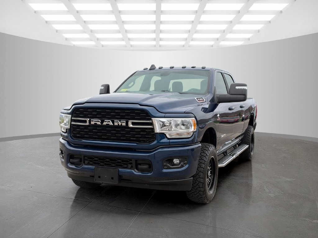 Used 2024 RAM 3500 Big Horn w/ Sport Appearance Package AWD/4WD image 7