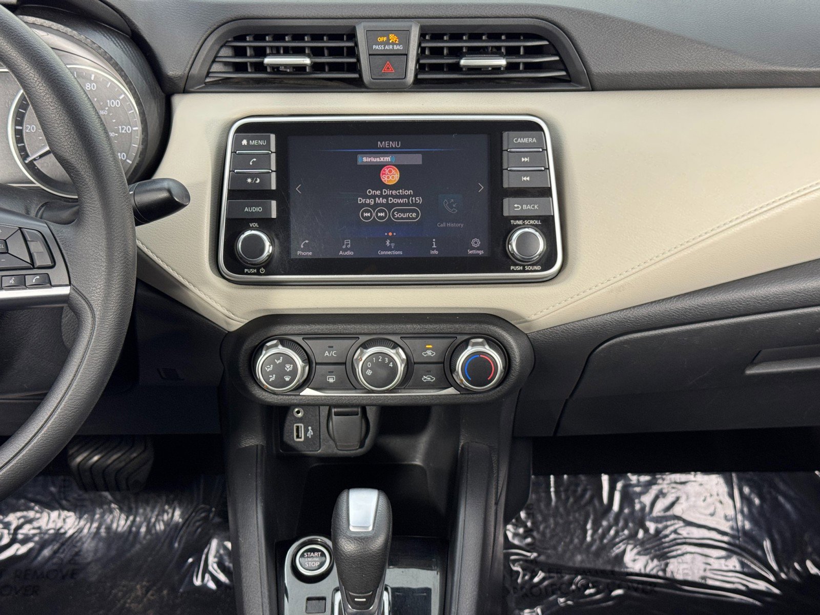 Used 2021 Nissan Versa SV image 20