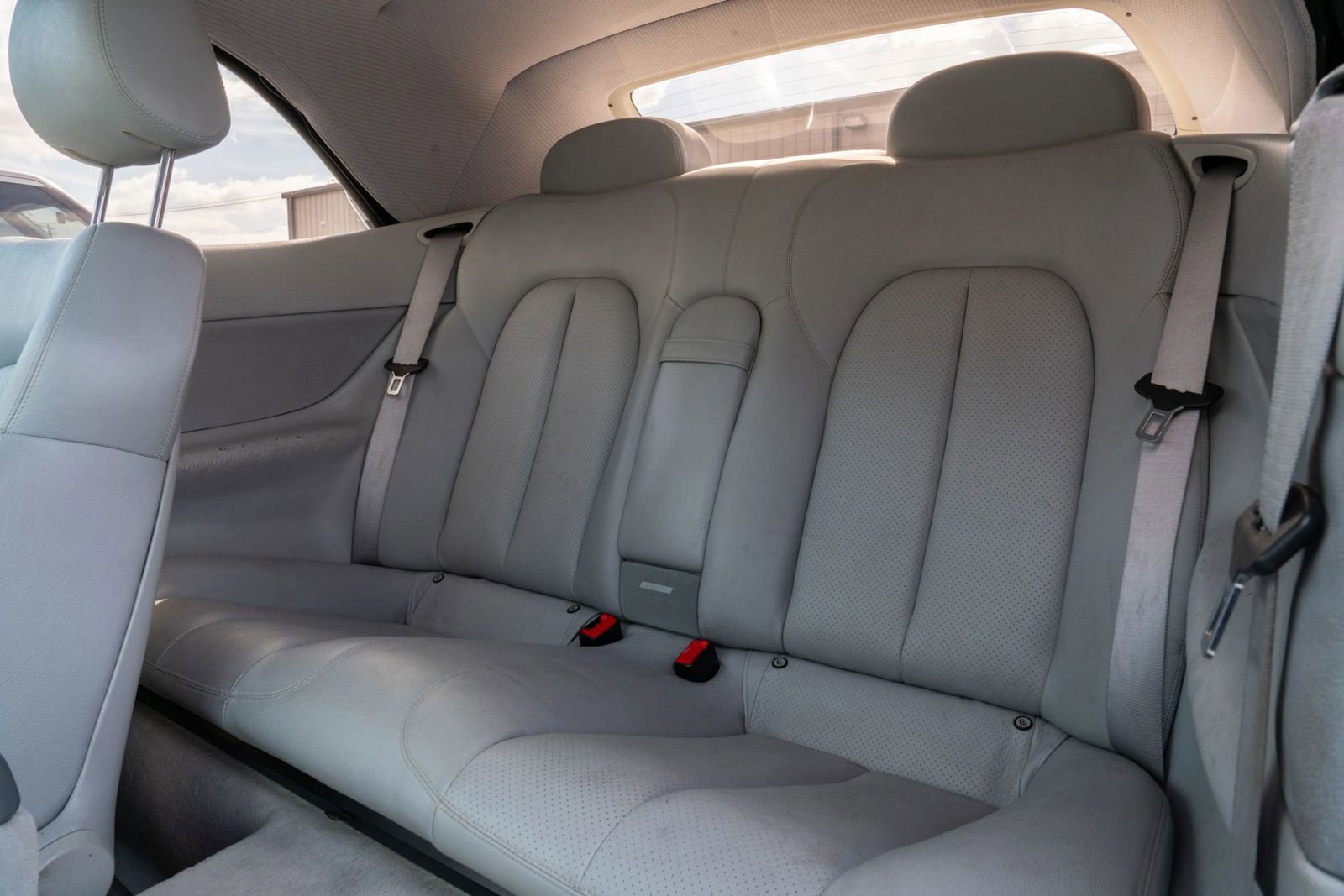 Used 2003 Mercedes-Benz CLK 320 Cabriolet image 27