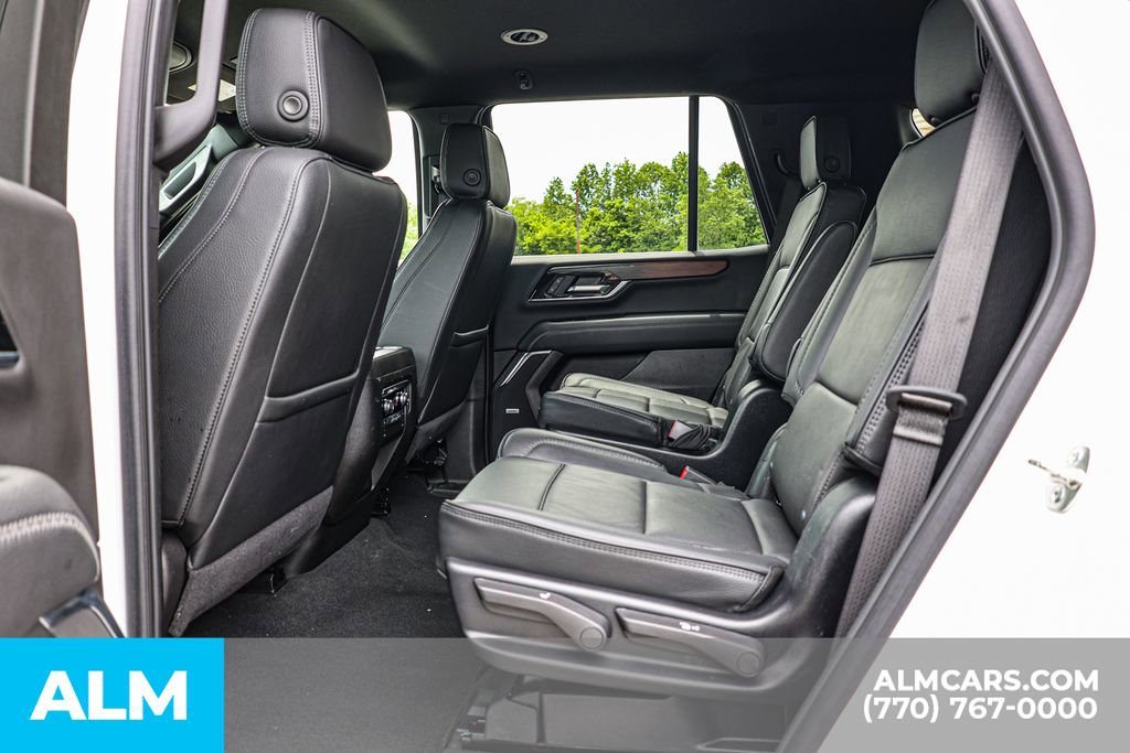 Used 2025 GMC Yukon Denali AWD/4WD image 19