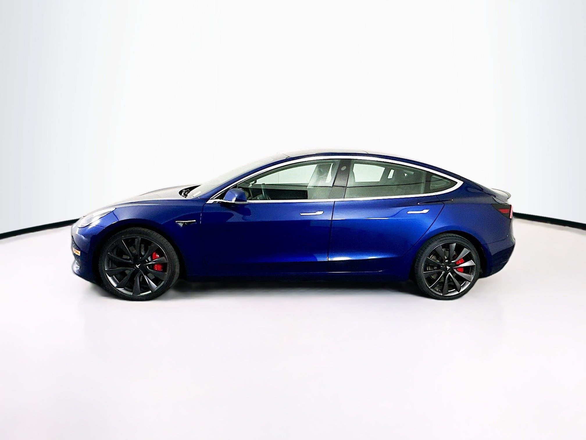 Used 2020 Tesla Model 3 Performance image 4