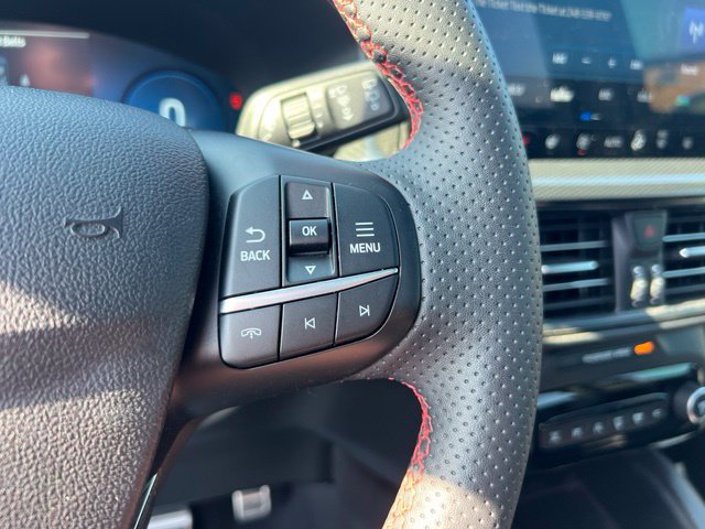 Certified 2023 Ford Escape ST-Line Elite w/ Premium Technology Package AWD/4WD image 12