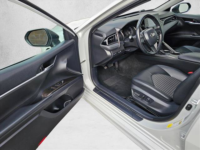 Used 2022 Toyota Camry SE FWD image 20