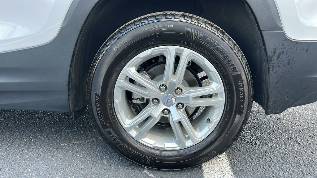 Used 2023 GMC Terrain SLE w/ Driver Convenience Package image 14