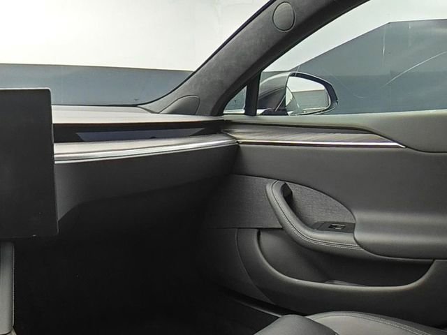 Used 2022 Tesla Model S image 21